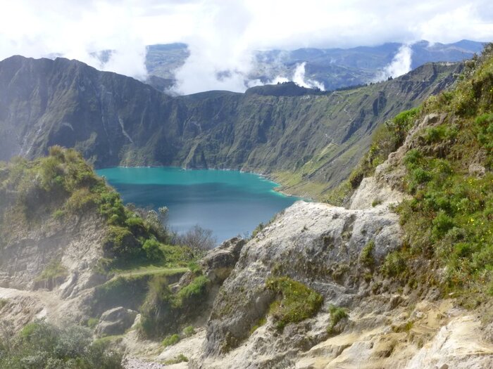 Ausblick auf die Quilotoa Lagune