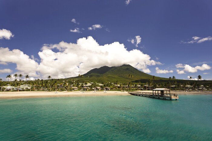 Blick auf St. Nevis (© Nevis Tourism Authority & St. Kitts Tourism Authority)