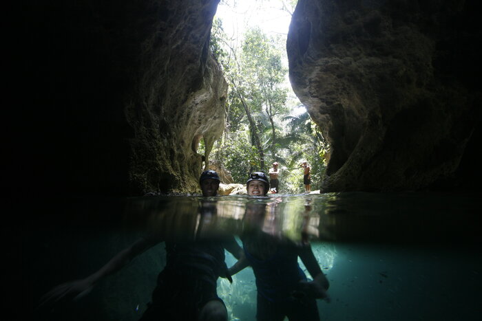 Höhle Actun Tunichil Muknal in Belize