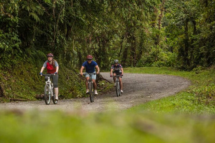Mit dem Rad durch das grüne Costa Rica